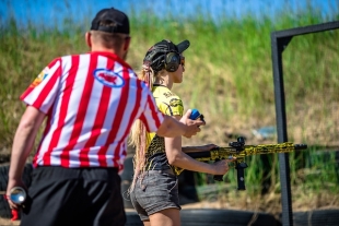 Судья в практической стрельбе